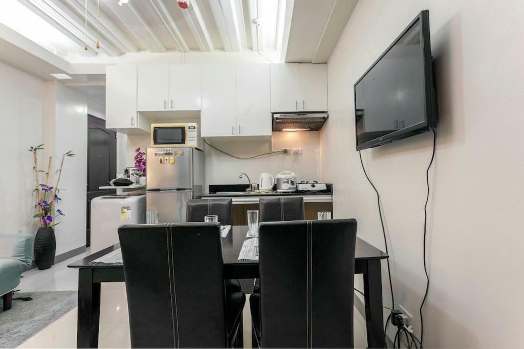 Jen'S Paranaque City Apartment Маніла Екстер'єр фото