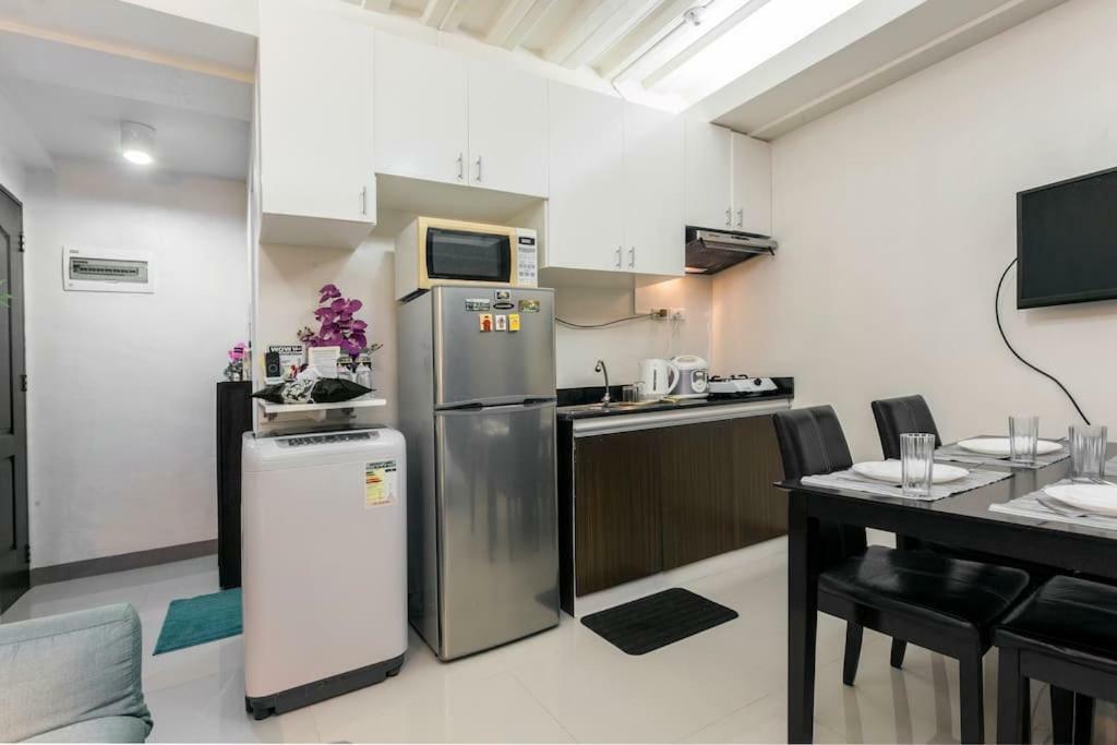 Jen'S Paranaque City Apartment Маніла Екстер'єр фото